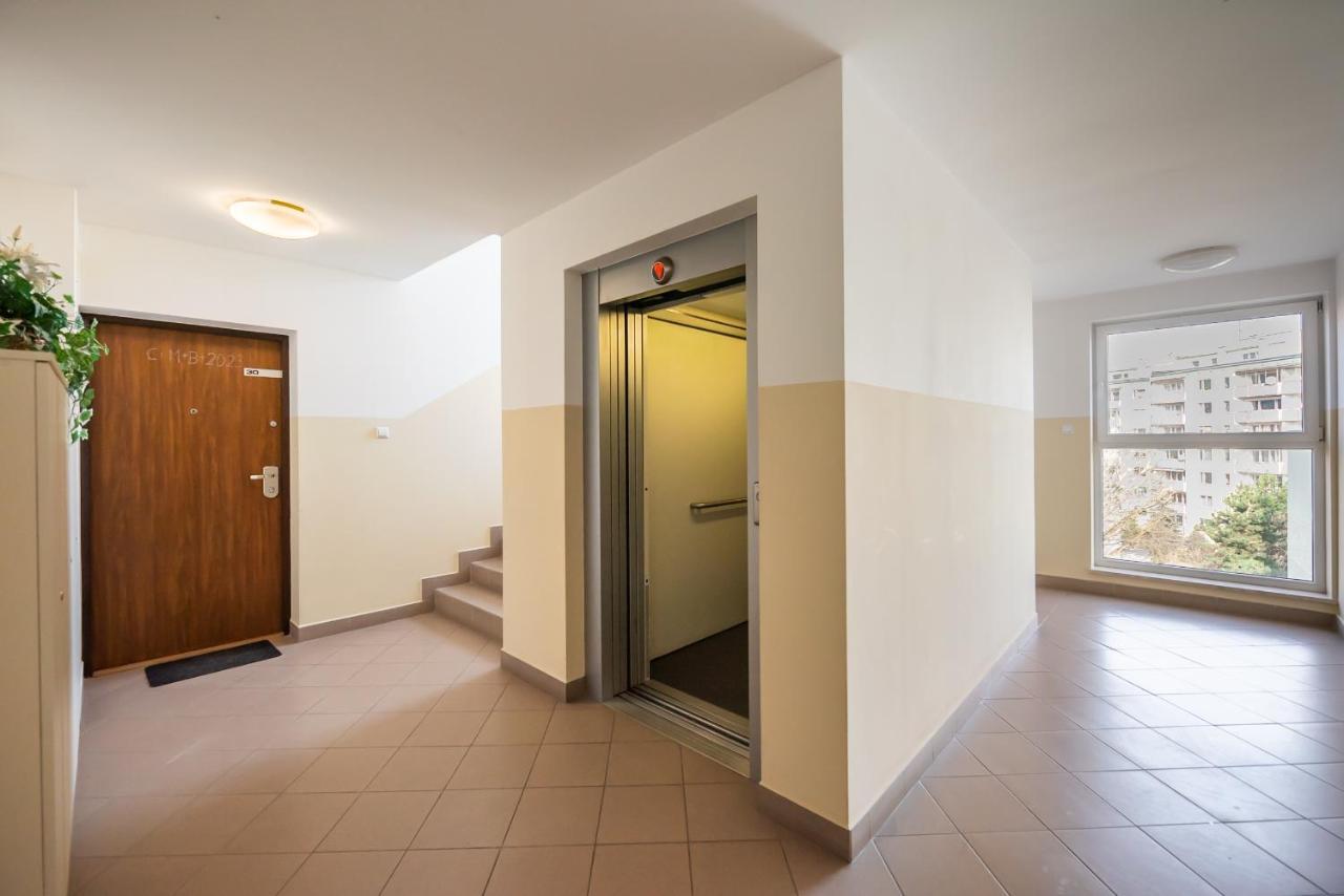 ורשה Maroks Zolwia Apartment מראה חיצוני תמונה